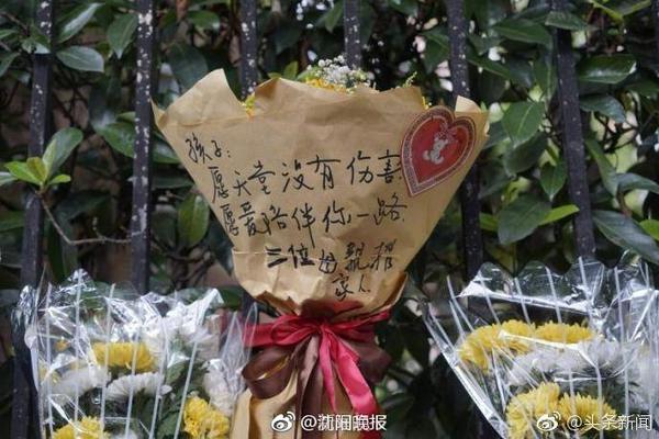 罗马诺：租借1年+1000万选择买断费，贝西克塔斯正加速敲定埃默森